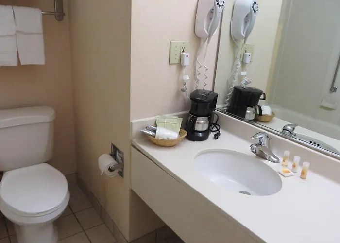 Hotel Days By Wyndham Airport 3*