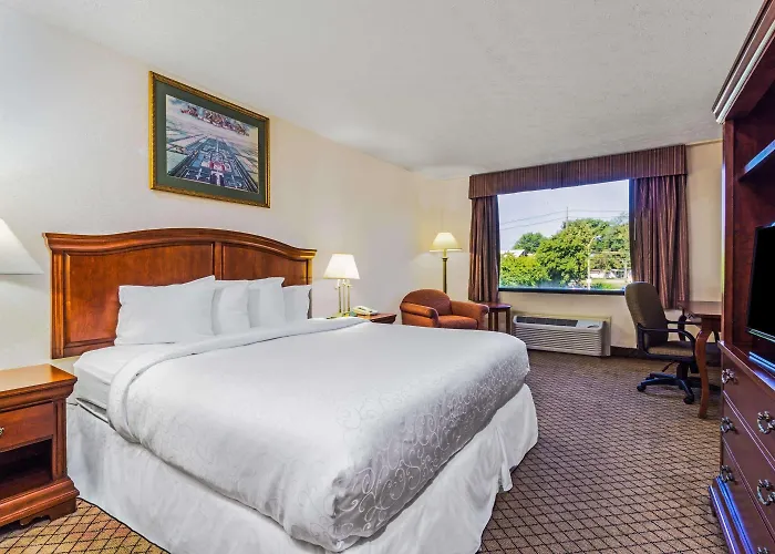 Days By Wyndham Airport 3* Columbus